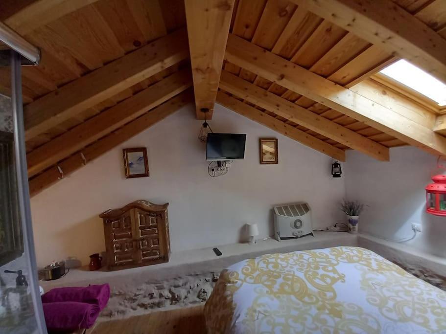 Casita Con Encanto Tranquilidad Villavieja Del Lozoya Wi-Fi En Sierra De Madrid Y A 50 Minutos De Capital Exterior foto